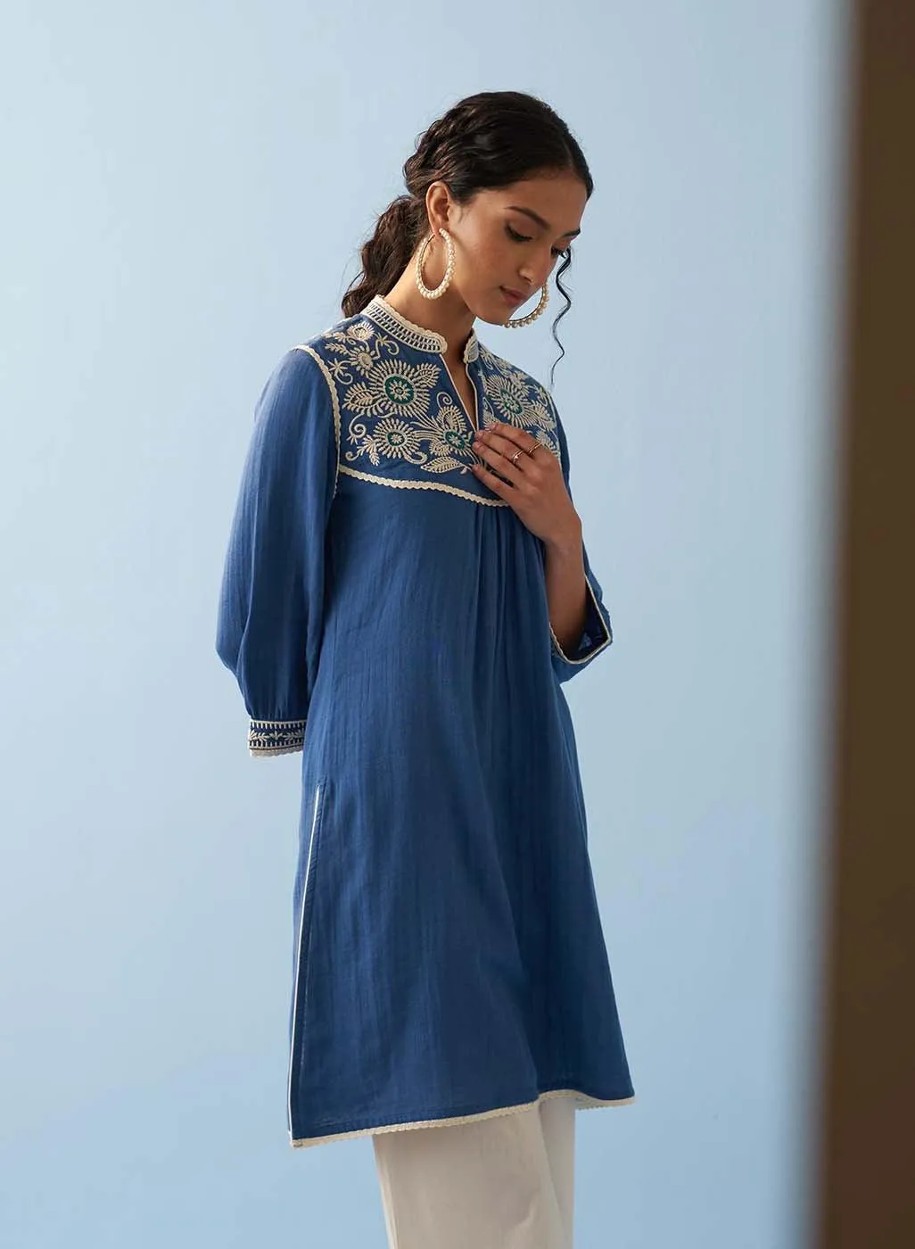Blue Embroidered Thigh Length Crinkled Kurti