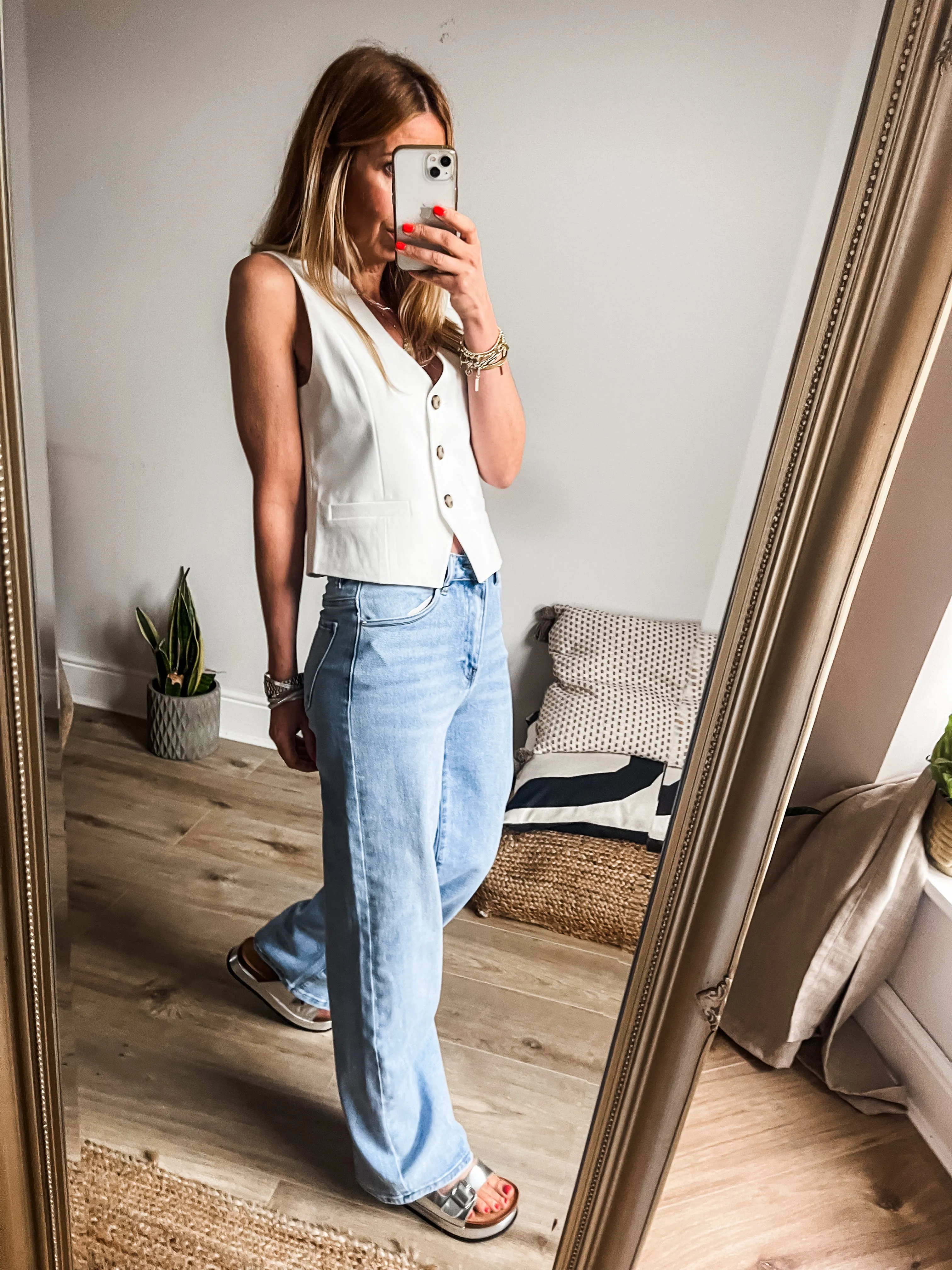 Mid Rise Wide Leg Dad Jeans