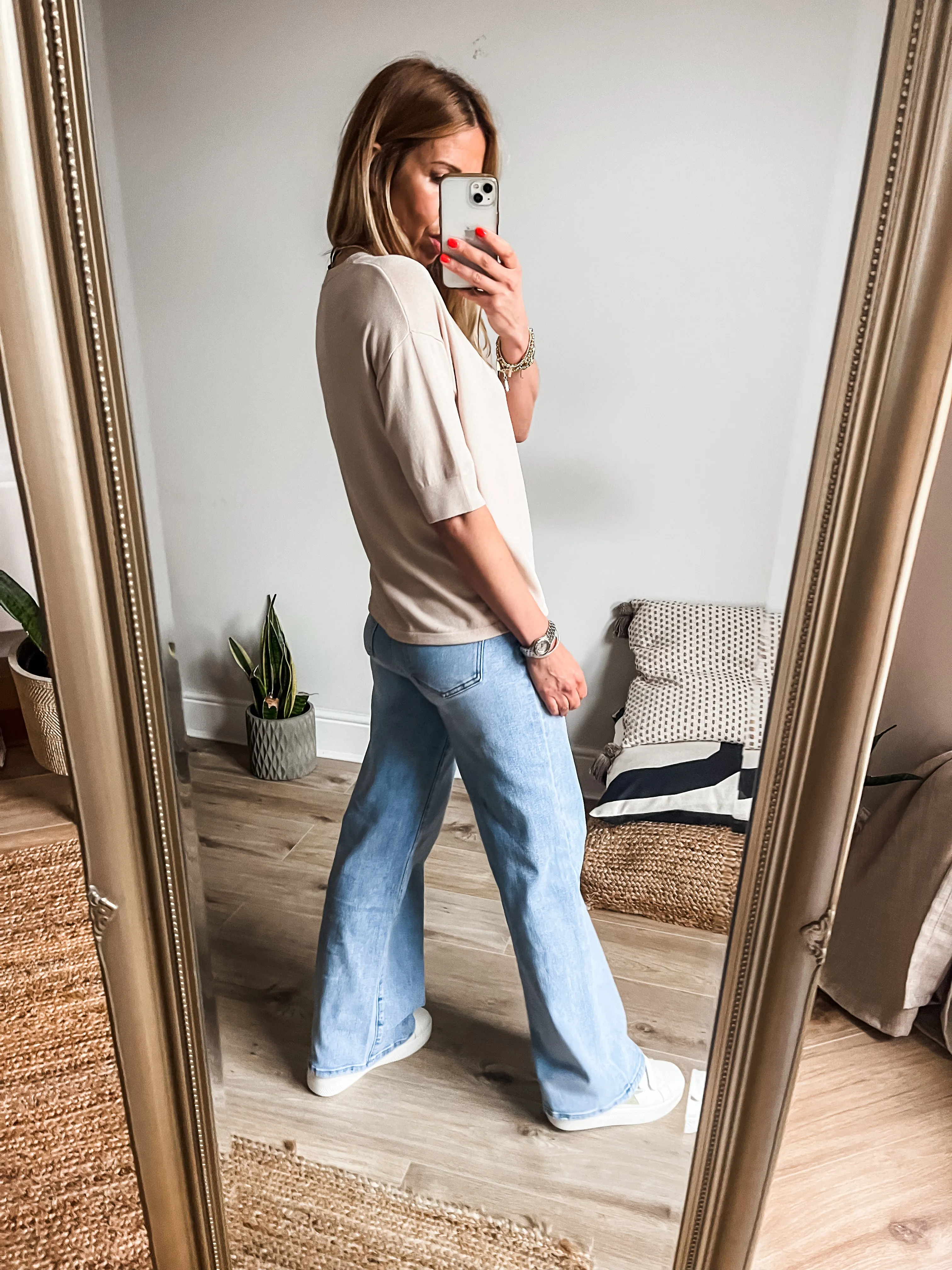 Mid Rise Wide Leg Dad Jeans