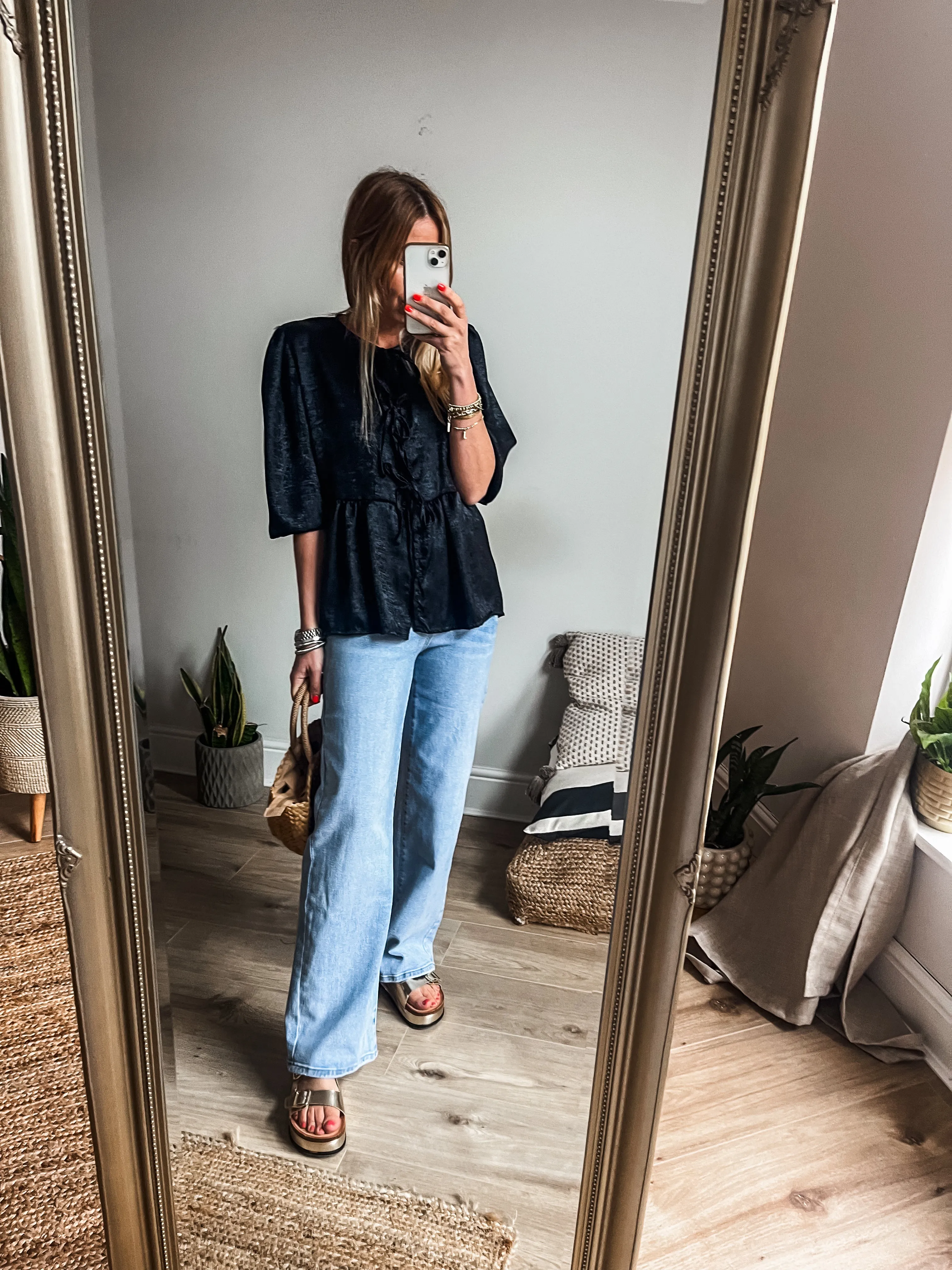 Mid Rise Wide Leg Dad Jeans
