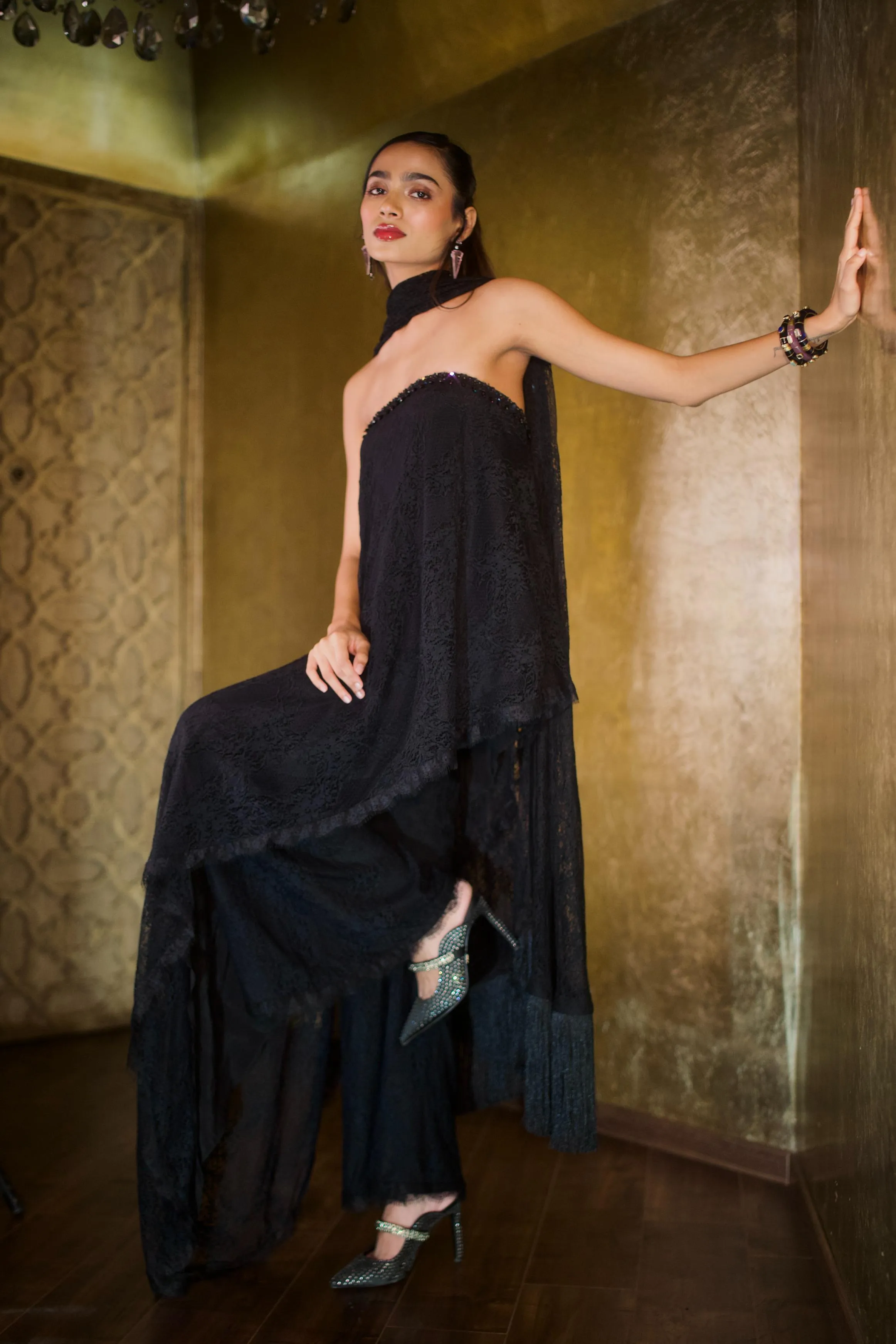 OBSIDIAN BLACK TUBE ASYMETTICAL TUNIC WITH DUPATTA