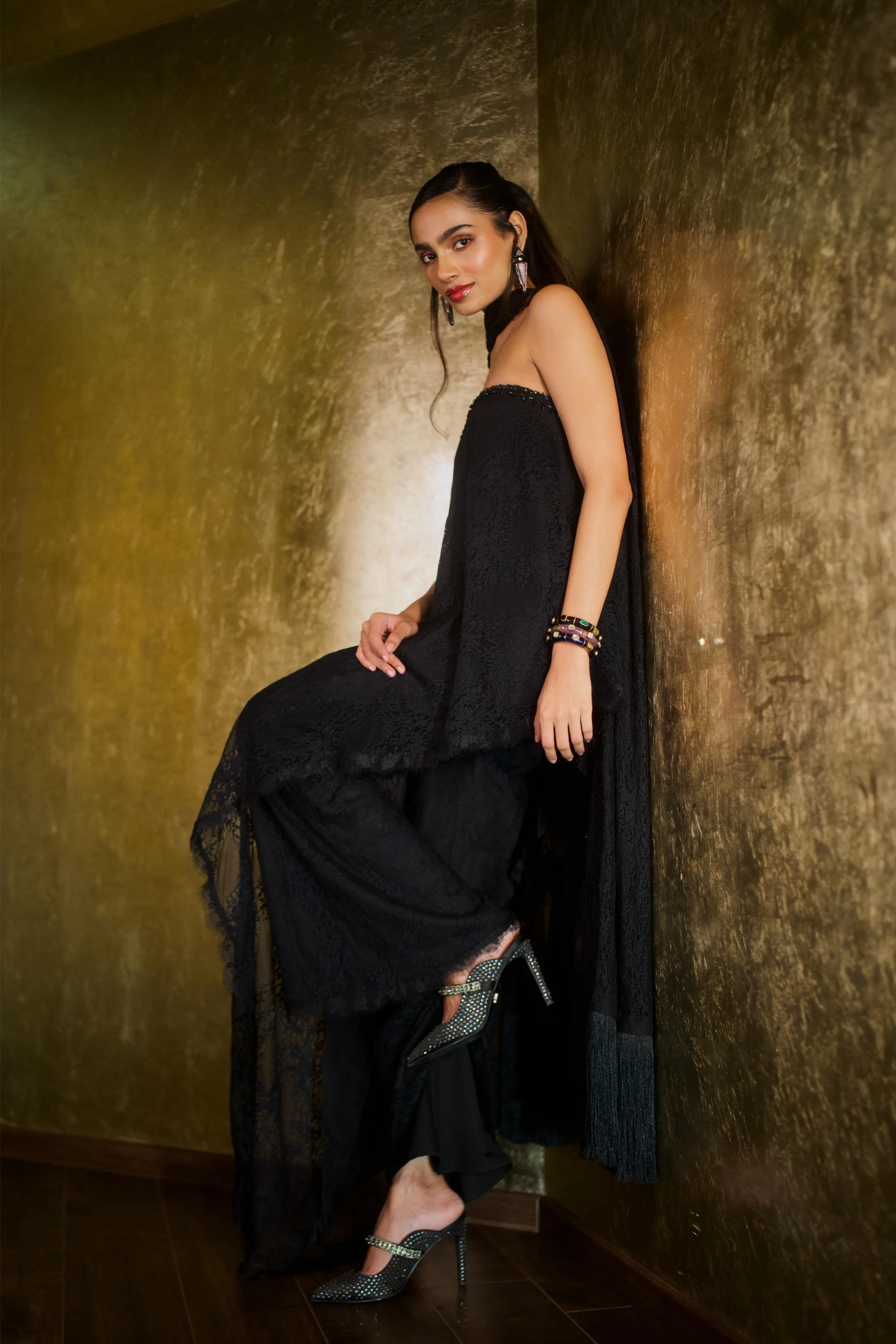 OBSIDIAN BLACK TUBE ASYMETTICAL TUNIC WITH DUPATTA